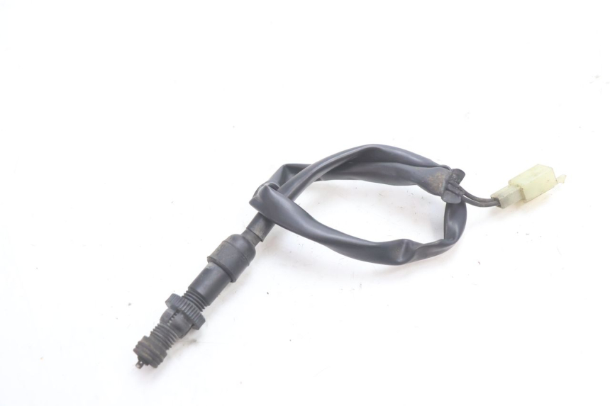 photo de CONTACTEUR FEU STOP ARRIERE HONDA CB F HORNET 600 (2005 - 2006) - Zoom état d’usage