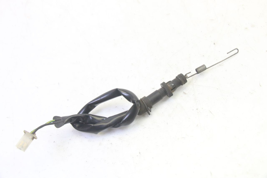 photo de CONTACTEUR FEU STOP ARRIERE HONDA CBF 125 (2009 - 2015) - Autre angle de vue