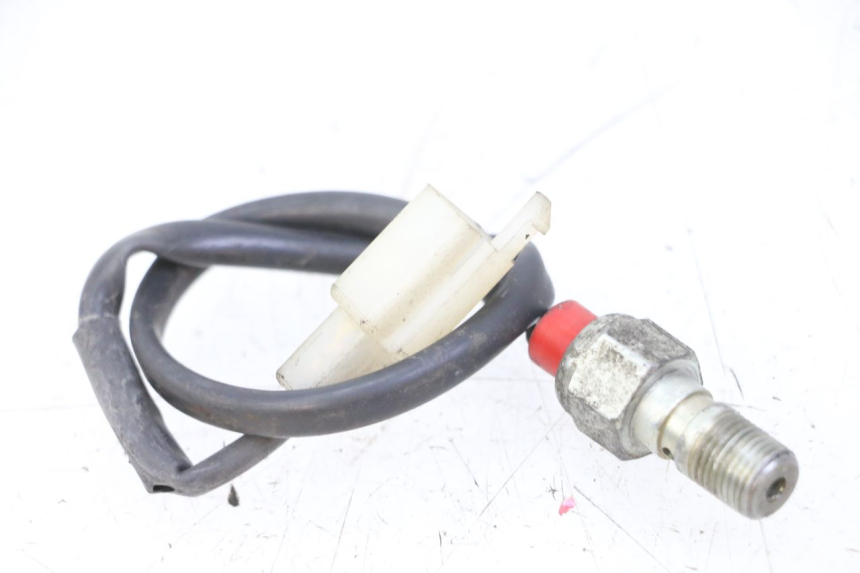 photo de CONTACTEUR FEU STOP ARRIERE DERBI SENDA R X-TREME 50 (2006 - 2010) - Vue principale