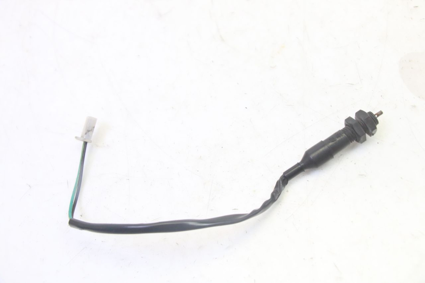 photo de CONTACTEUR FEU STOP ARRIERE STAHO FH 50 (2018 - 2019) - Autre angle de vue