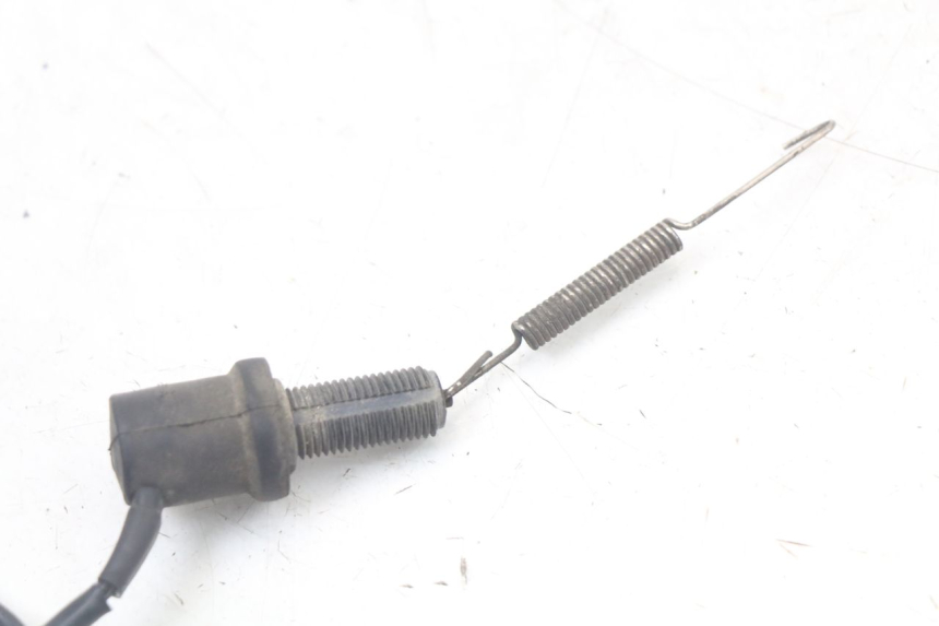 photo de CONTACTEUR FEU STOP ARRIERE YAMAHA FJR ABS 1300 (2006 - 2012) - Zoom état d’usage