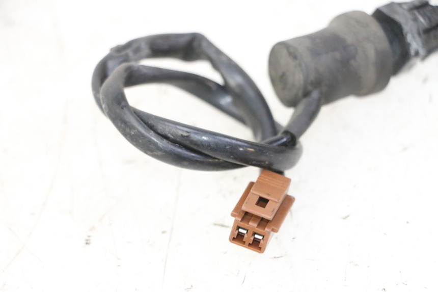 photo de CONTACTEUR FEU STOP ARRIERE YAMAHA FJR ABS 1300 (2006 - 2012) - Détail de la pièce