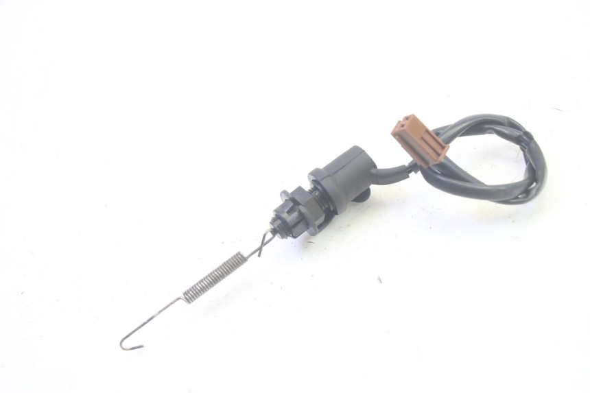photo de CONTACTEUR FEU STOP ARRIERE YAMAHA FJR ABS 1300 (2006 - 2012) - Détail de la pièce