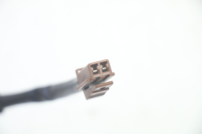 photo de CONTACTEUR FEU STOP ARRIERE YAMAHA FJR ABS 1300 (2006 - 2012) - Autre angle de vue