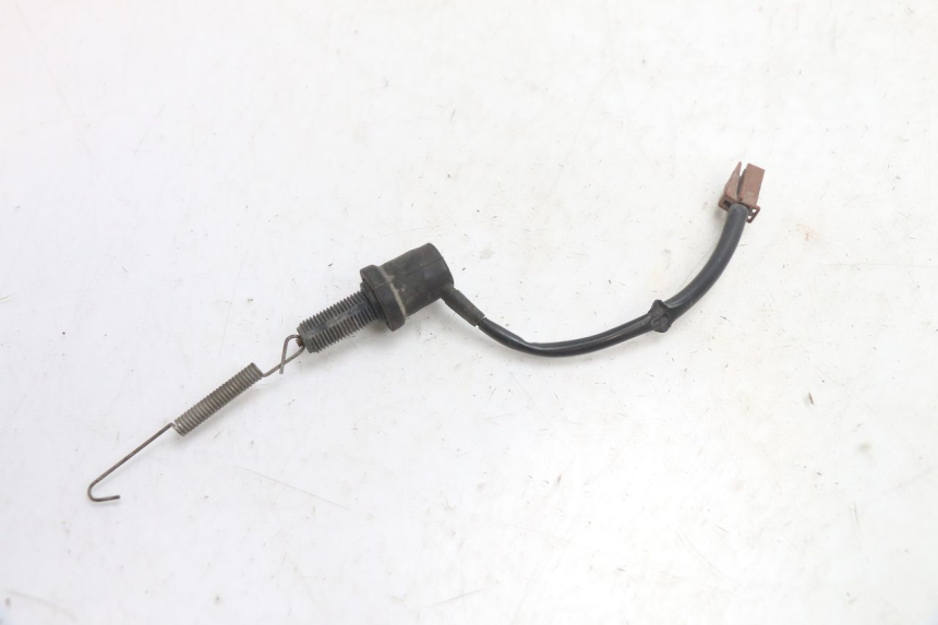 photo de CONTACTEUR FEU STOP ARRIERE YAMAHA FJR 1300 (2001 - 2005) - Vue principale