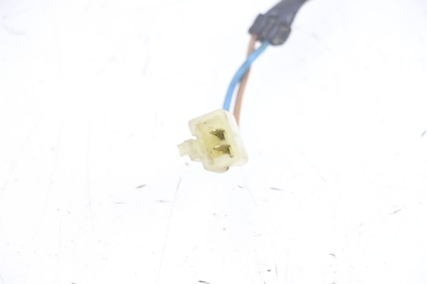 photo de CONTACTEUR FEU STOP ARRIERE KAWASAKI GPX R WARBIRD 600 (1988 - 1993) - Autre angle de vue