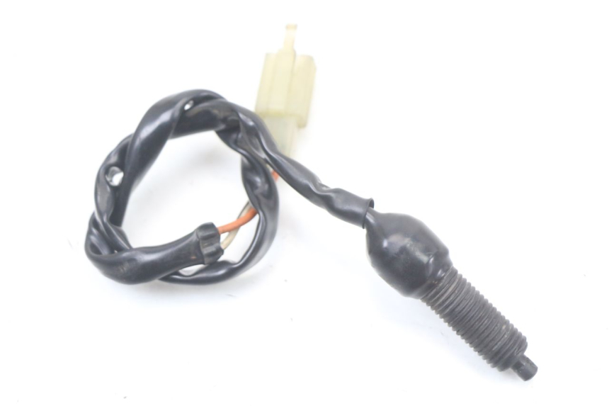 photo de CONTACTEUR FEU STOP ARRIERE SUZUKI GZ MARAUDER 125 (1998 - 2004) - Détail de la pièce