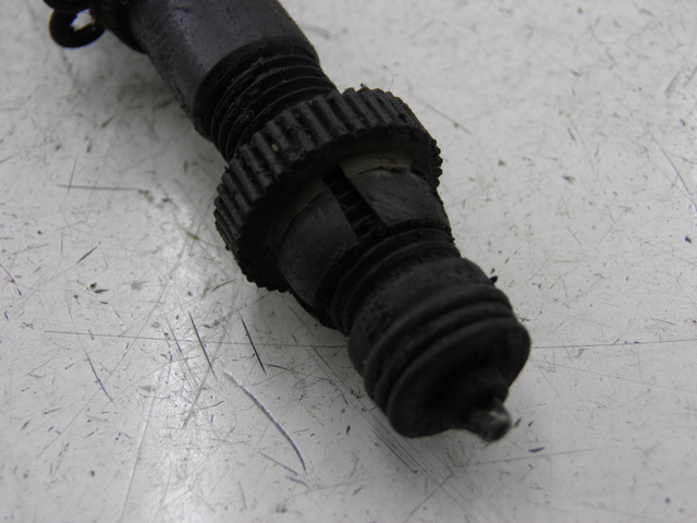 photo de CONTACTEUR FEU STOP ARRIERE HONDA CB 500 (1993 - 1996) - Zoom état d’usage