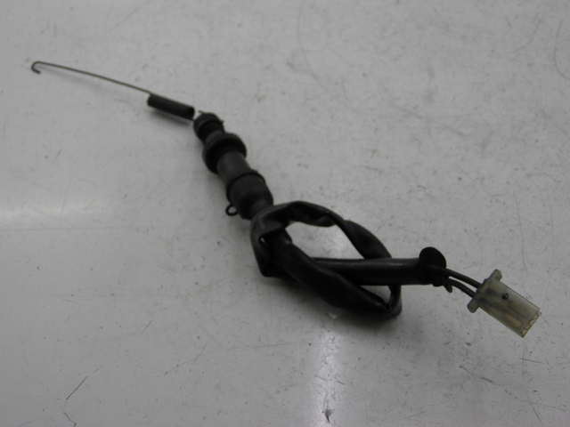 photo de CONTACTEUR FEU STOP ARRIERE HONDA CB SEVEN FITTY 750 (1992 - 2003) - Vue principale