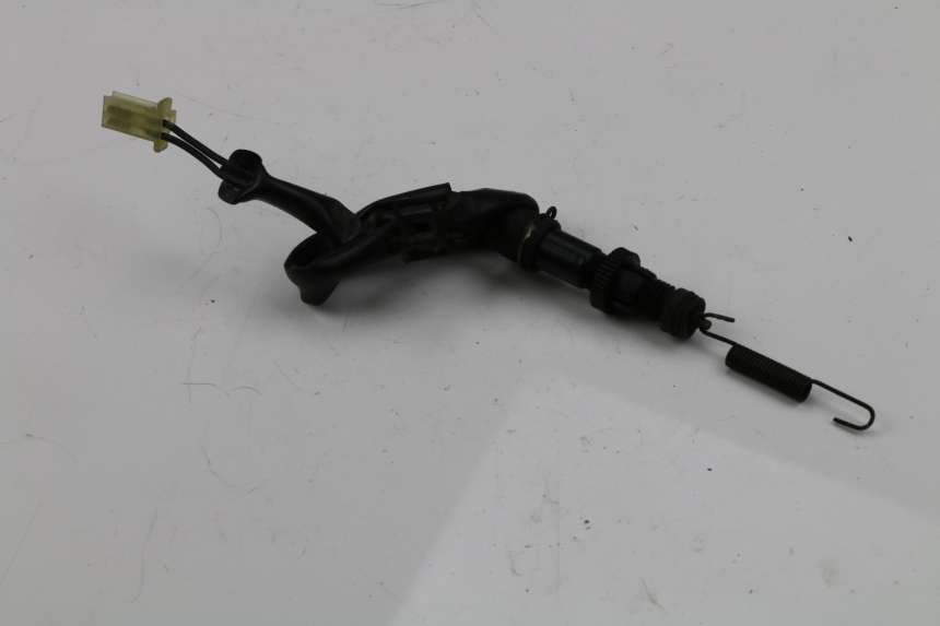 photo de CONTACTEUR FEU STOP ARRIERE HONDA CBR F 600 (1996 - 1998) - Autre angle de vue