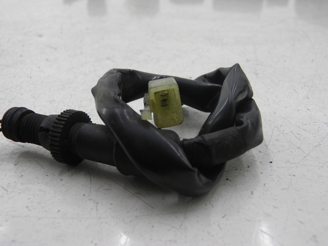 photo de CONTACTEUR FEU STOP ARRIERE HONDA NTV DEAUVILLE 650 (2001 - 2006) - Zoom état d’usage