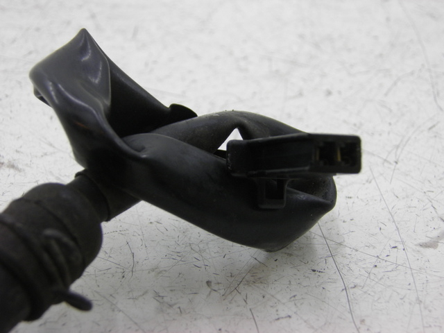 photo de CONTACTEUR FEU STOP ARRIERE HONDA VT C SHADOW 125 (1999 - 2007) - Zoom état d’usage