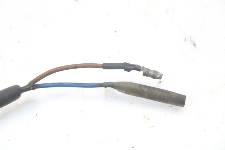 photo de CONTACTEUR FEU STOP ARRIERE KAWASAKI GTR 1000 (1994 - 2004) - Gros plan technique