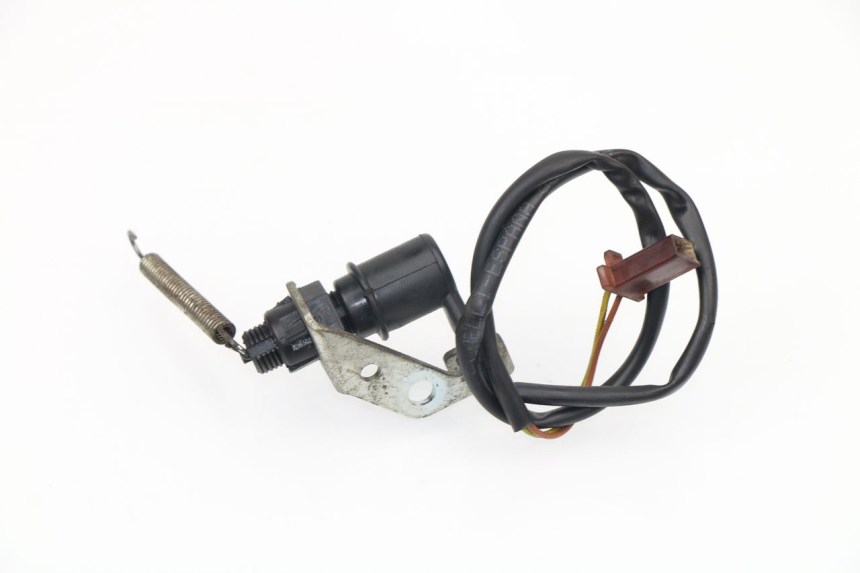 photo de CONTACTEUR FEU STOP ARRIERE MBK X-POWER 50 (2003 - 2017) - Zoom état d’usage