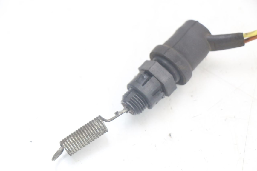 photo de CONTACTEUR FEU STOP ARRIERE YAMAHA MT-07 MT07 ABS 700 (2014 - 2017) - Détail de la pièce