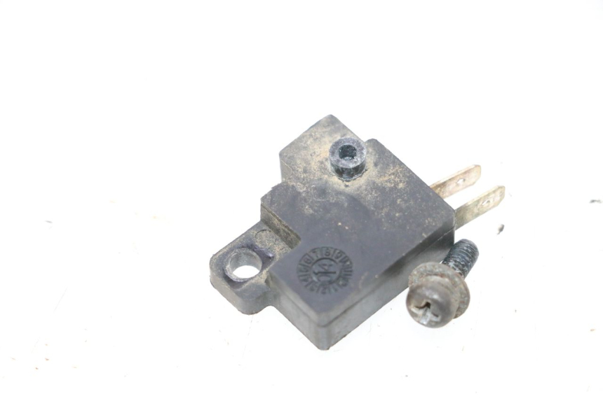 photo de CONTACTEUR FEU STOP ARRIERE KYMCO MXU R 250 (2004 - 2010) - Zoom état d’usage