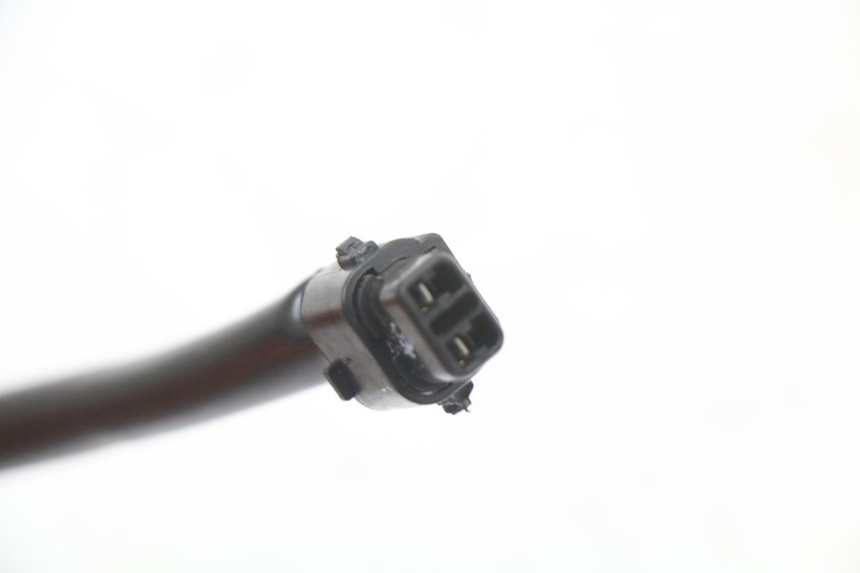 photo de CONTACTEUR FEU STOP ARRIERE KAWASAKI NINJA 400 (2018 - 2023) - Gros plan technique