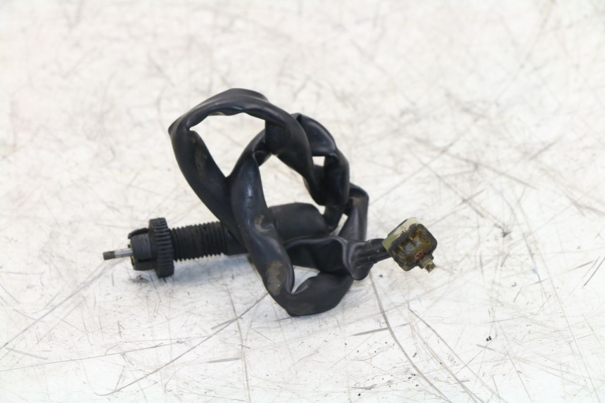 photo de CONTACTEUR FEU STOP ARRIERE HONDA NTV REVERSE 650 (1993 - 1994) - Zoom état d’usage