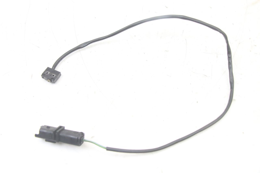 photo de CONTACTEUR FEU STOP ARRIERE PEUGEOT SATELIS COMPRESSOR K15 125 (2006 - 2009) - Vue principale