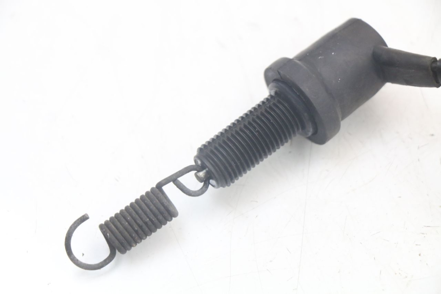 photo de CONTACTEUR FEU STOP ARRIERE YAMAHA TDM ABS 900 (2002 - 2014) - Zoom état d’usage