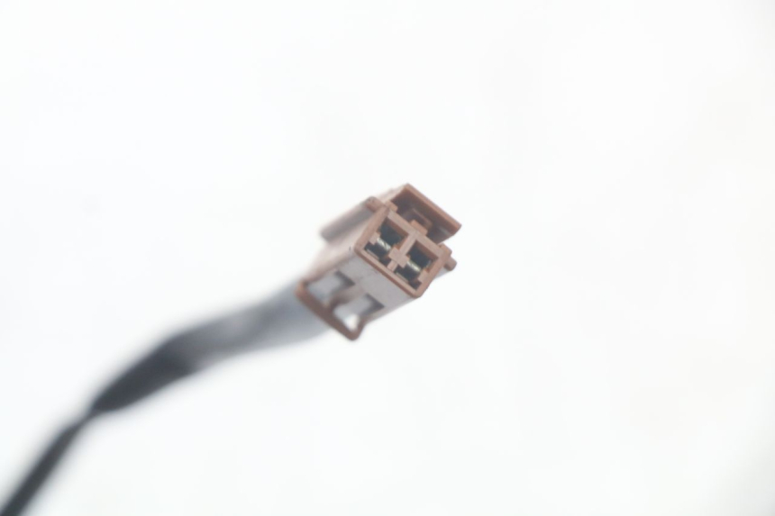 photo de CONTACTEUR FEU STOP ARRIERE YAMAHA TDM ABS 900 (2002 - 2014) - Autre angle de vue