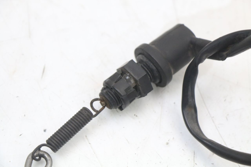 photo de CONTACTEUR FEU STOP ARRIERE YAMAHA TDR DELTABOX 125 (1997 - 2003) - Zoom état d’usage