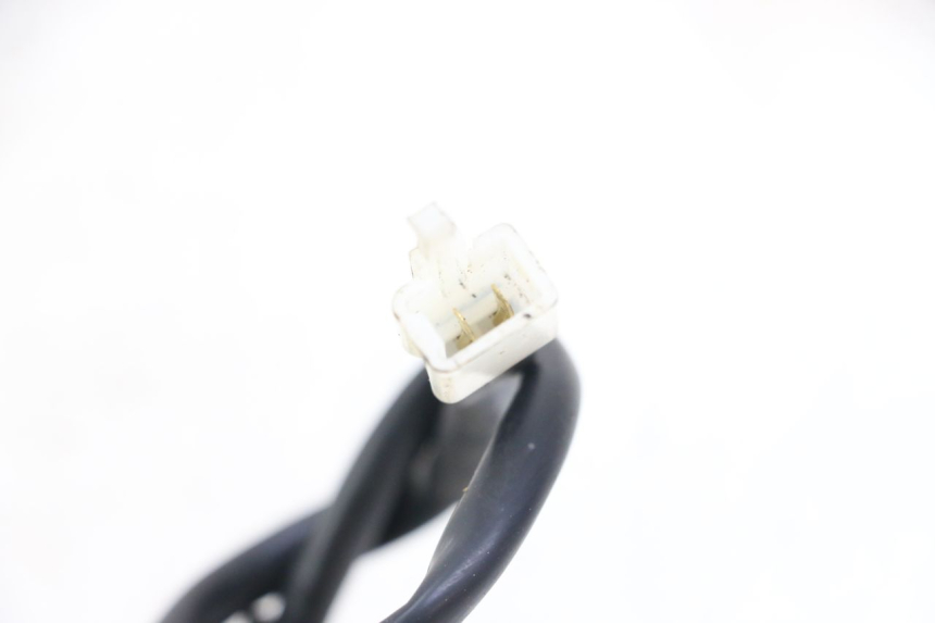 photo de CONTACTEUR FEU STOP ARRIERE VENT DERAPAGE 50 (2018 - 2023) - Détail de la pièce