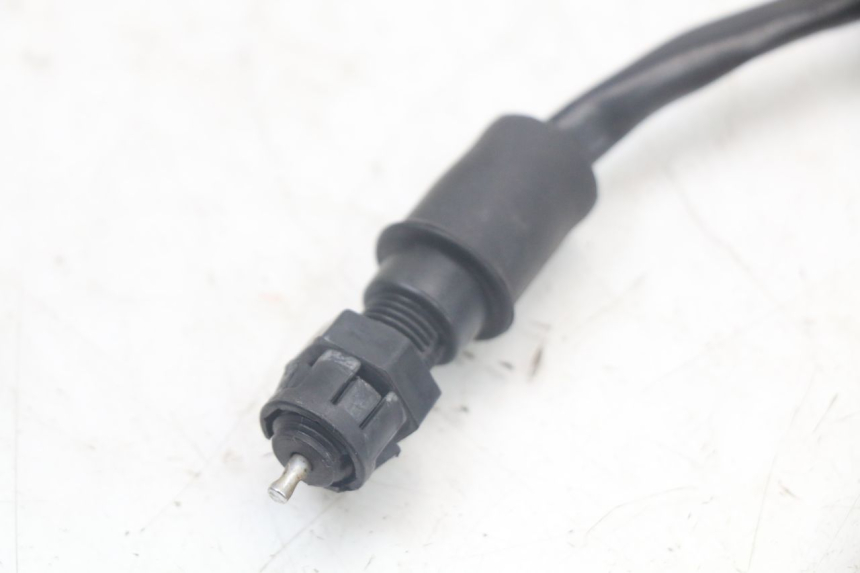 photo de CONTACTEUR FEU STOP ARRIERE KAWASAKI VERSYS ABS 650 (2015 - 2018) - Détail de la pièce