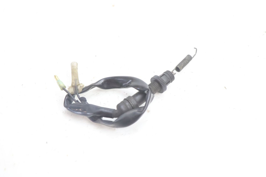 photo de CONTACTEUR FEU STOP ARRIERE HONDA VFR FI RC46 800 (1998 - 2001) - Gros plan technique