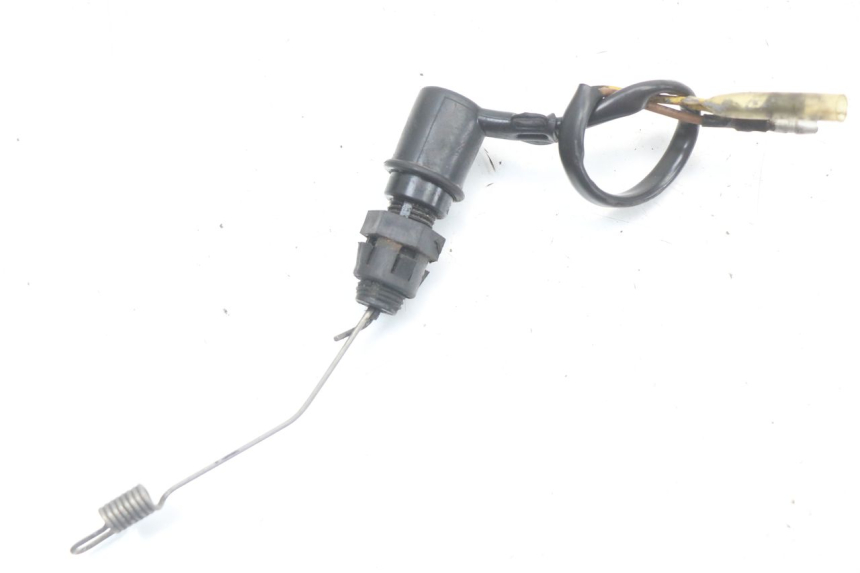 photo de CONTACTEUR FEU STOP ARRIERE YAMAHA XJ F 900 (1983 - 1994) - Détail de la pièce