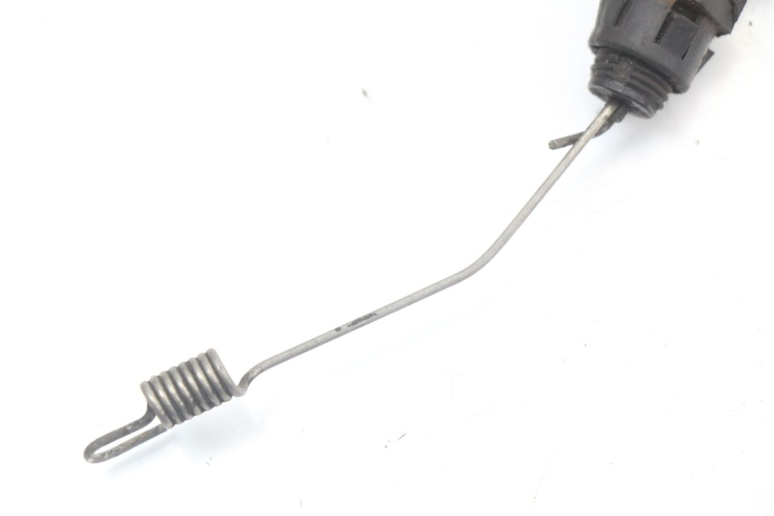 photo de CONTACTEUR FEU STOP ARRIERE YAMAHA XJ F 900 (1983 - 1994) - Autre angle de vue