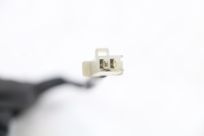 photo de CONTACTEUR FEU STOP ARRIERE YAMAHA XJS DIVERSION 600 (1997 - 1999) - Autre angle de vue