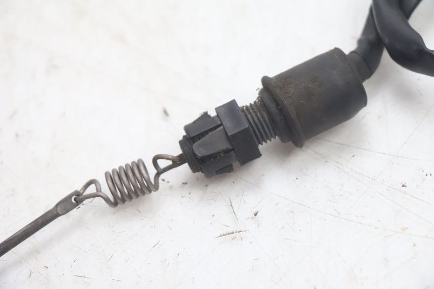 photo de CONTACTEUR FEU STOP ARRIERE YAMAHA XV VIRAGO 535 (1988 - 2004) - Autre angle de vue