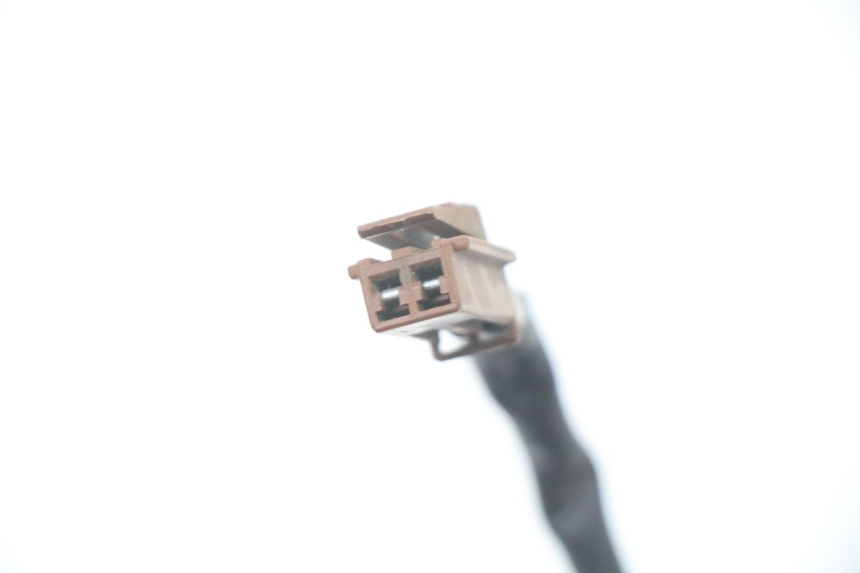 photo de CONTACTEUR FEU STOP ARRIERE YAMAHA FZS FAZER 600 (2001 - 2003) - Zoom état d’usage