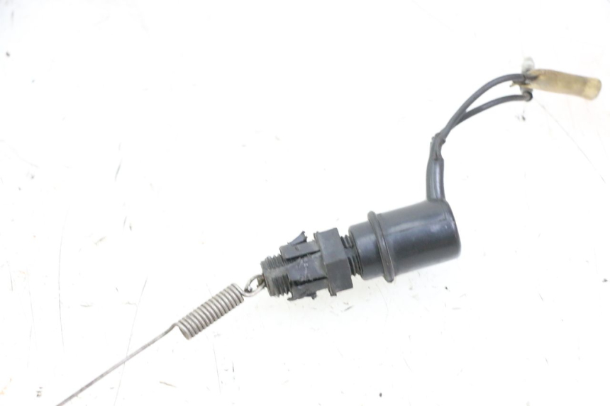 photo de CONTACTEUR FEU STOP ARRIERE YAMAHA SR 125 (1982 - 2003) - Détail de la pièce