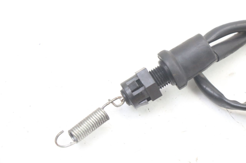 photo de CONTACTEUR FEU STOP ARRIERE YAMAHA XJ6 600 (2008 - 2016) - Zoom état d’usage