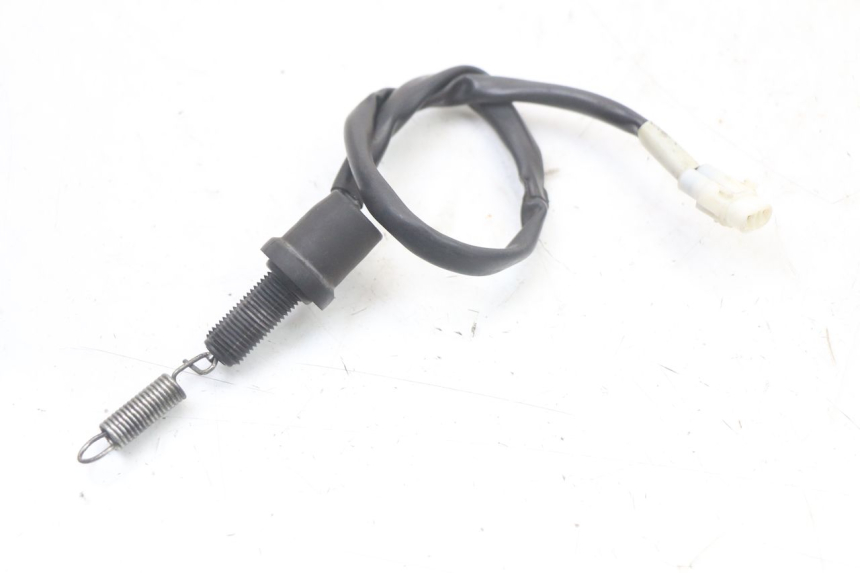 photo de CONTACTEUR FEU STOP ARRIERE YAMAHA XJ6 ABS 600 (2008 - 2016) - Détail de la pièce