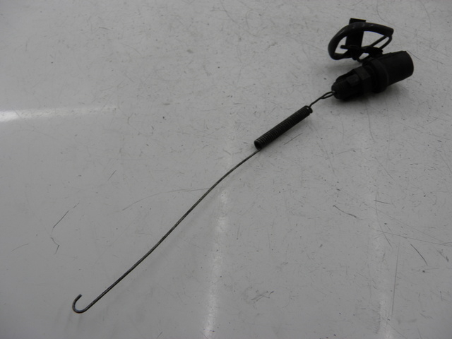 photo de CONTACTEUR FEU STOP ARRIERE YAMAHA XJR 1300 (1998 - 2002) - Autre angle de vue