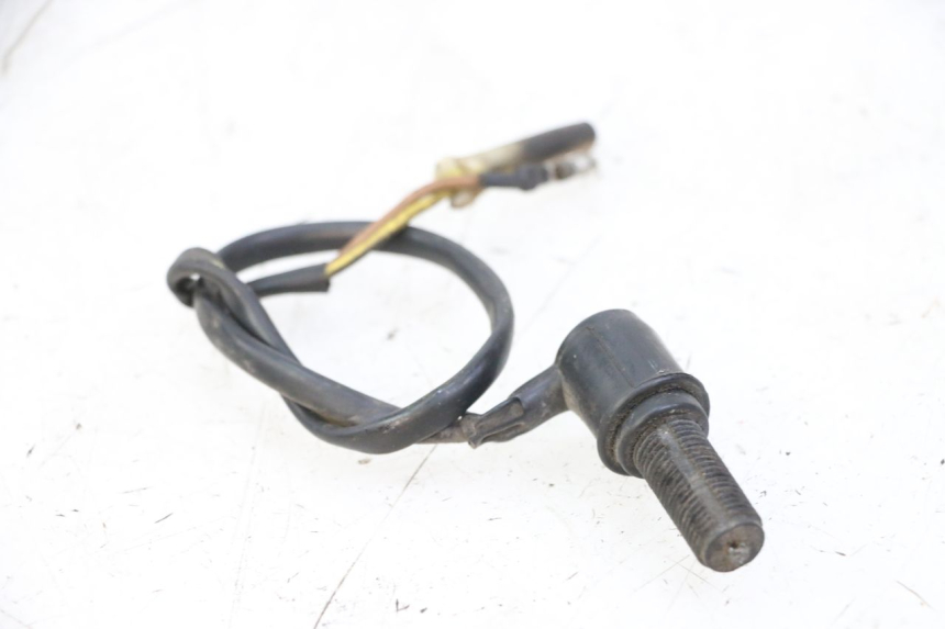 photo de CONTACTEUR FEU STOP ARRIERE YAMAHA XV VIRAGO 535 (1988 - 2004) - Détail de la pièce