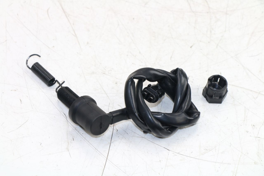 photo de CONTACTEUR FEU STOP ARRIERE YAMAHA YZF R6 600 (2010 - 2016) - Détail de la pièce