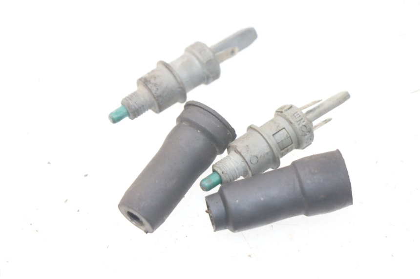 photo de CONTACTEUR FEU STOP YAMAHA BW'S 50 (1999 - 2003) - Vue principale