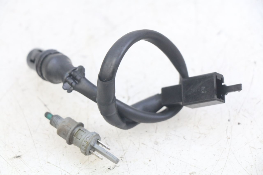 photo de CONTACTEUR FEU STOP YAMAHA BW'S EASY 50 (2013 - 2016) - Zoom état d’usage