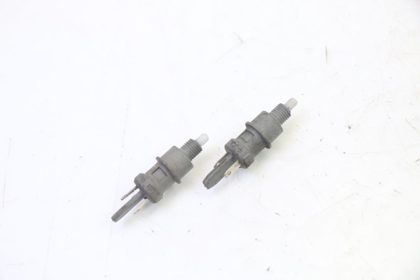 photo de CONTACTEUR FEU STOP PEUGEOT CITYSTAR 50 (2013 - 2017) - Détail de la pièce