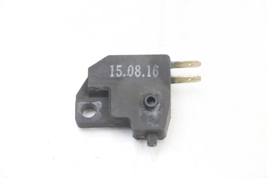 photo de CONTACTEUR FEU STOP DROIT KYMCO AGILITY CARRY 50 (2011 - 2020) - Vue principale