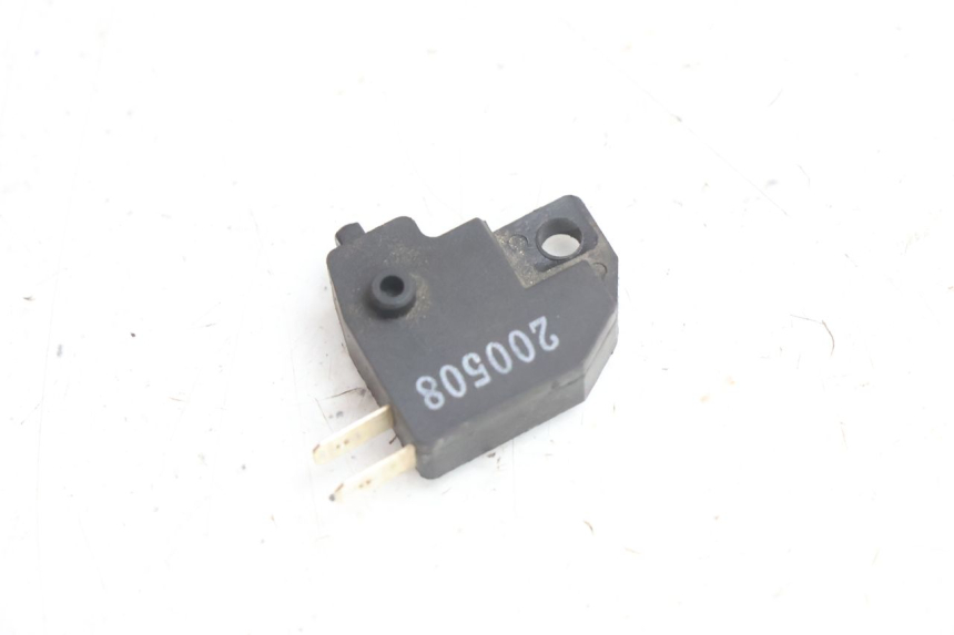photo de CONTACTEUR FEU STOP DROIT KYMCO AGILITY CITY 16P 125 (2015 - 2024) - Zoom état d’usage