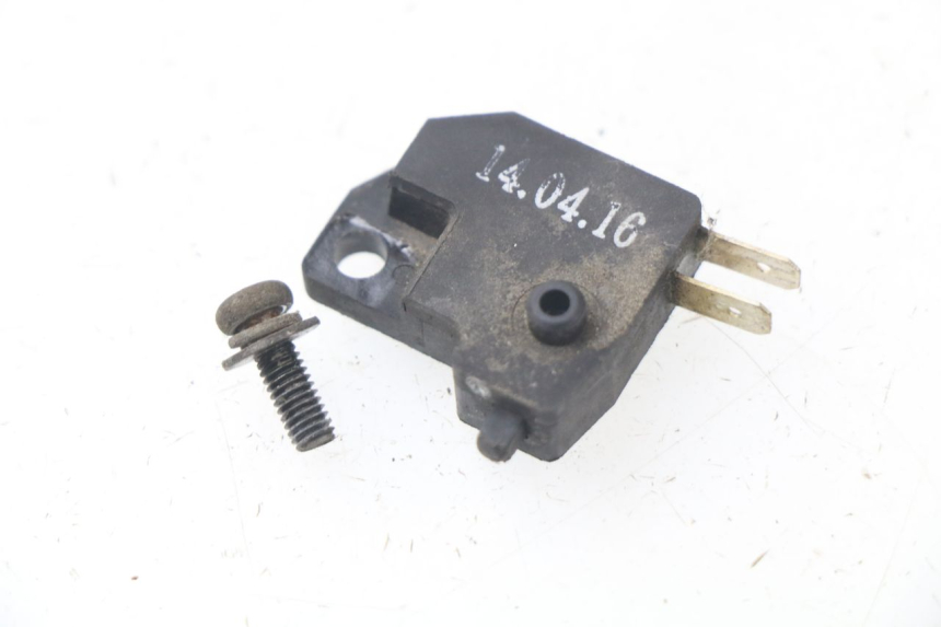 photo de CONTACTEUR FEU STOP DROIT KYMCO AGILITY CITY 2T 50 (2008 - 2016) - Vue principale