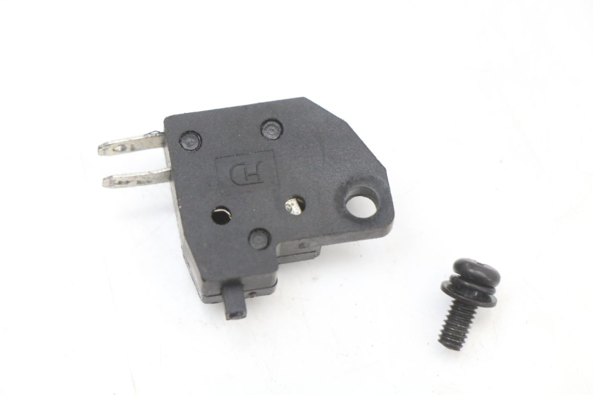 photo de CONTACTEUR FEU STOP DROIT TNT MOTOR BOSTON 4T 50 (2018 - 2025) - Zoom état d’usage