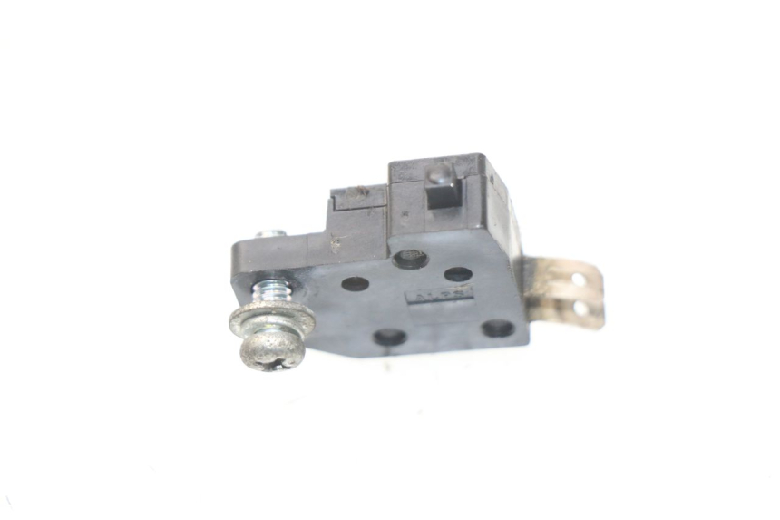 photo de CONTACTEUR FEU STOP DROIT MV AGUSTA BRUTALE R WALLY 910 (2008 - 2008) - Détail de la pièce