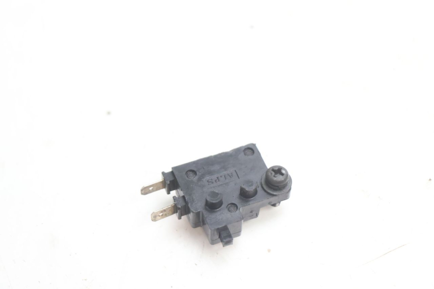 photo de CONTACTEUR FEU STOP DROIT HONDA CB F HORNET 600 (2005 - 2006) - Détail de la pièce