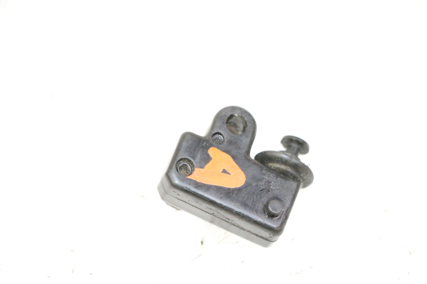 photo de CONTACTEUR FEU STOP DROIT YAMAHA FJ 36Y 1100 (1984 - 1985) - Vue principale